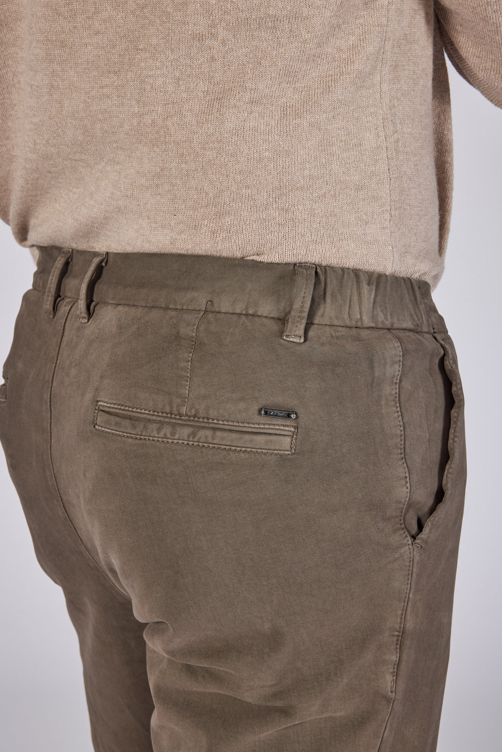 ELLIOT-P 23 BROWN – Zilton