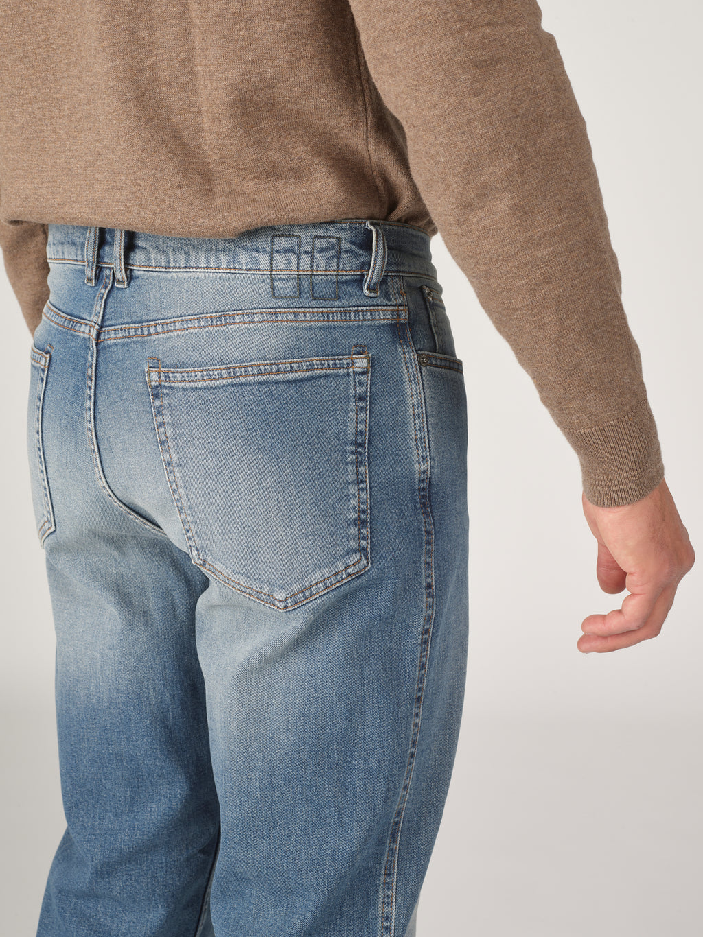 GREG 16 - 920 MID BLUE DENIM