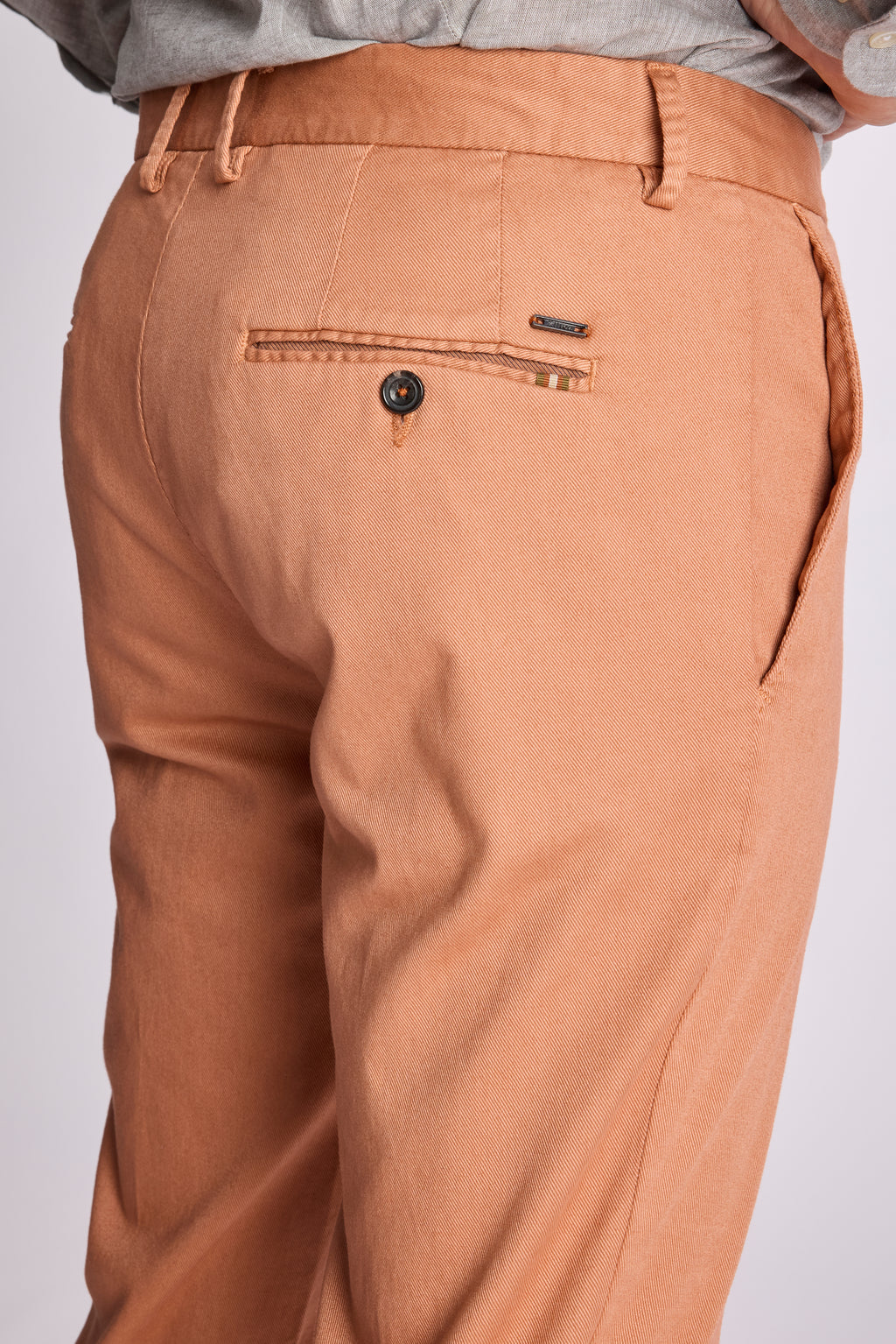 MAGNUS-A 32 - 763 PUMPKIN S26