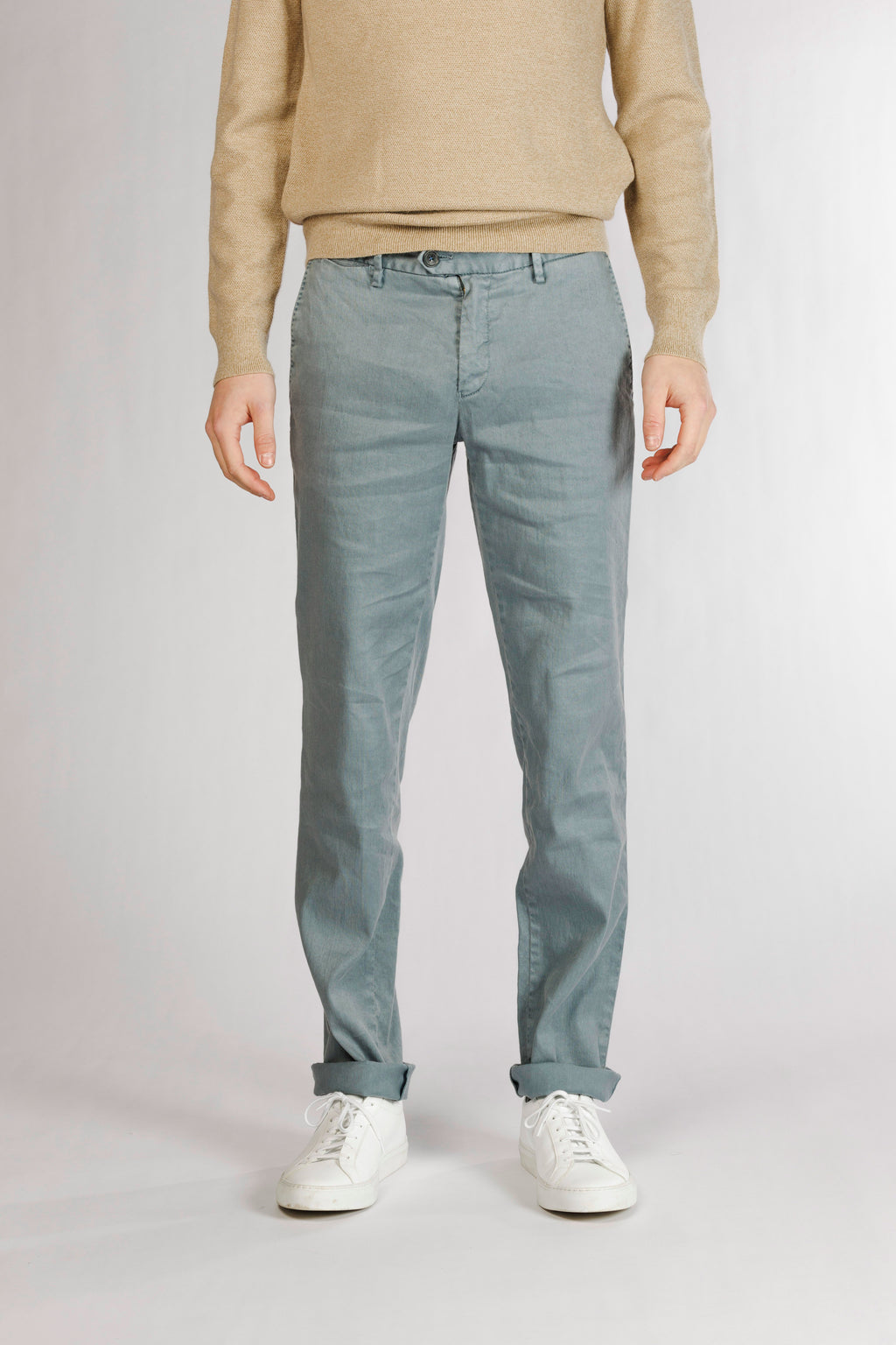 MAGNUS-A 51 - 320 DUSTY BLUE