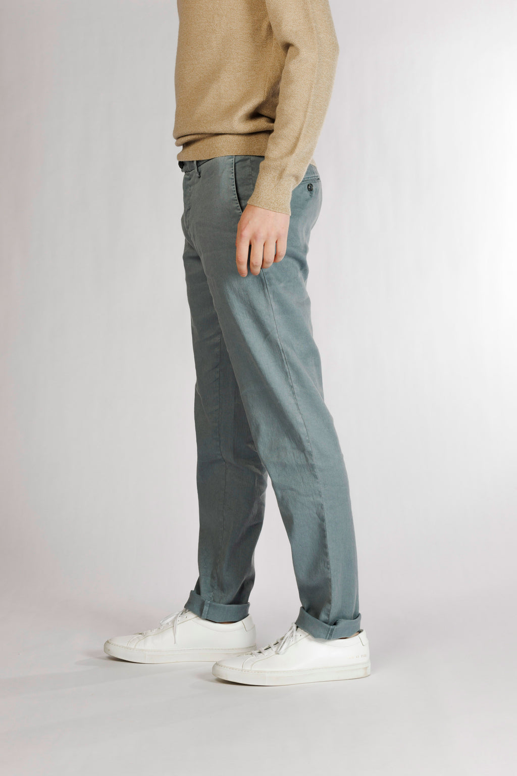 MAGNUS-A 51 - 320 DUSTY BLUE