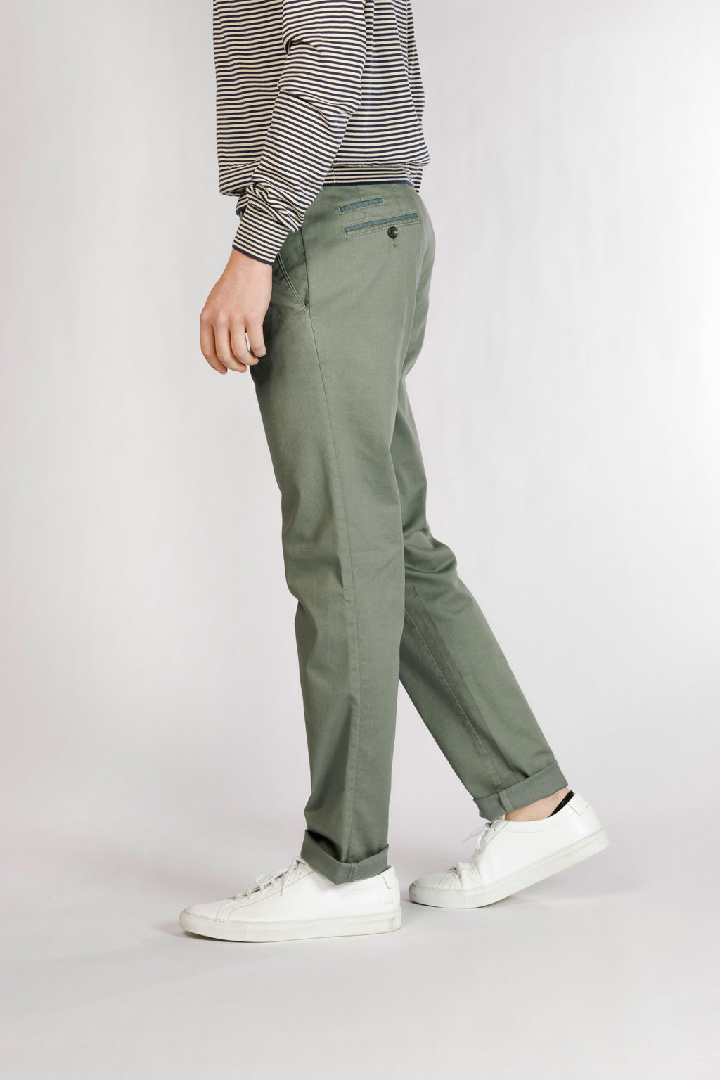 MAGNUS-P 26 - 563 DARK OLIVE