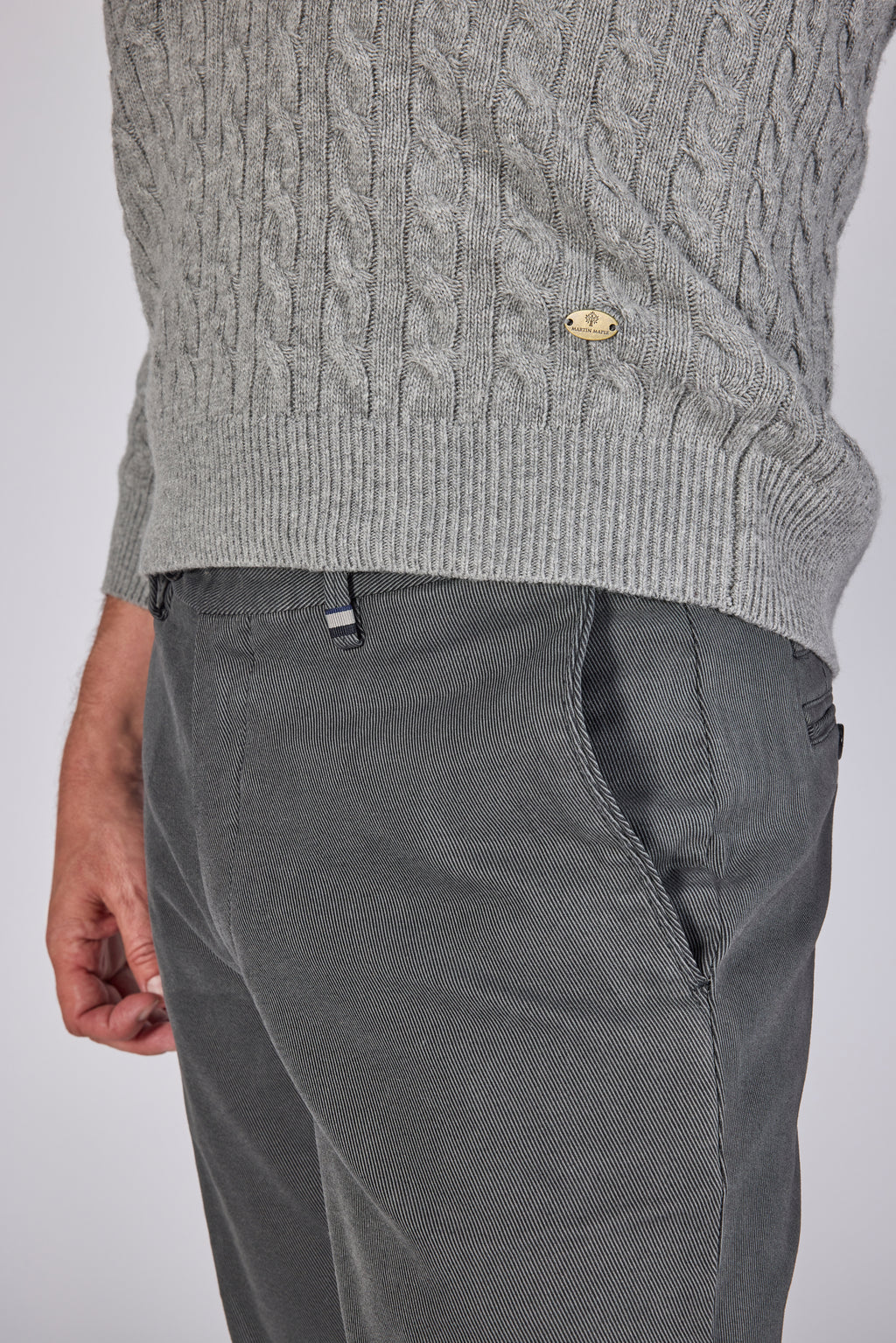 MAGNUS-P 27 GREY – Zilton