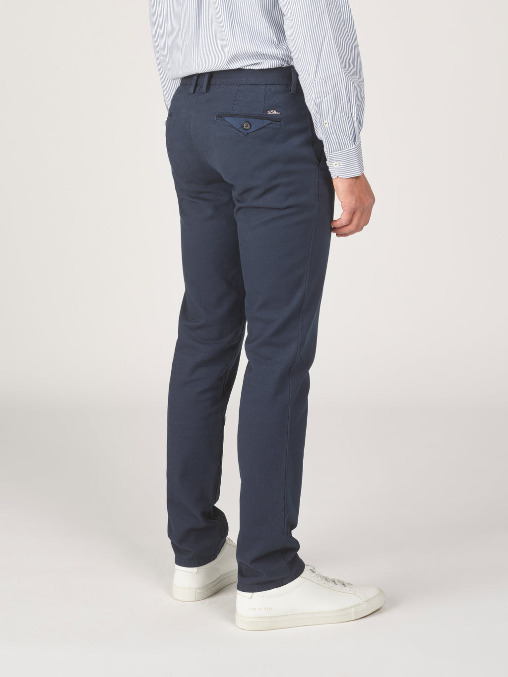 MAGNUS-P 32 363 ROYAL BLUE