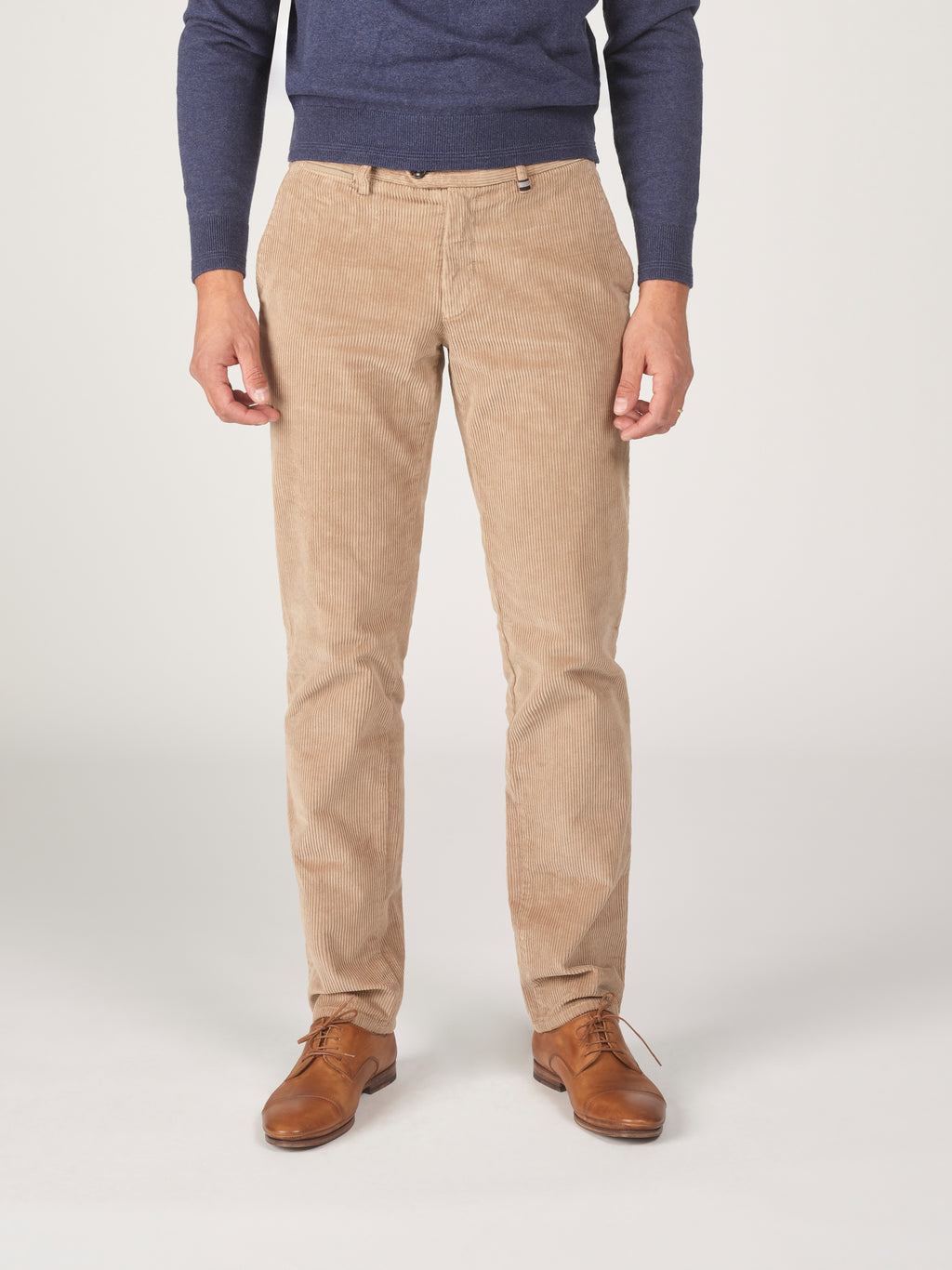MAGNUS-P 53 - 420 DARK BEIGE