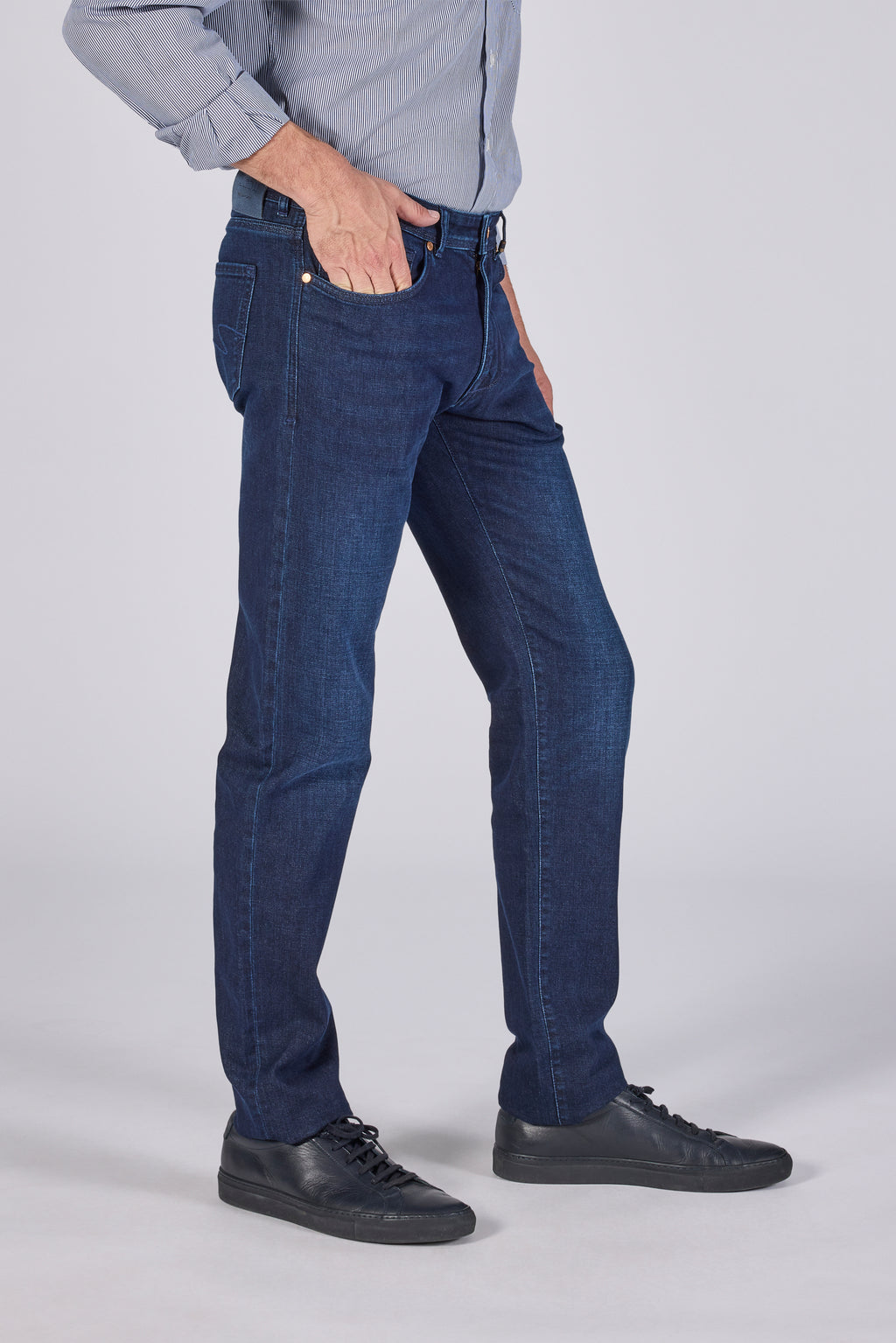 RODGER 08 BLUE INDIGO