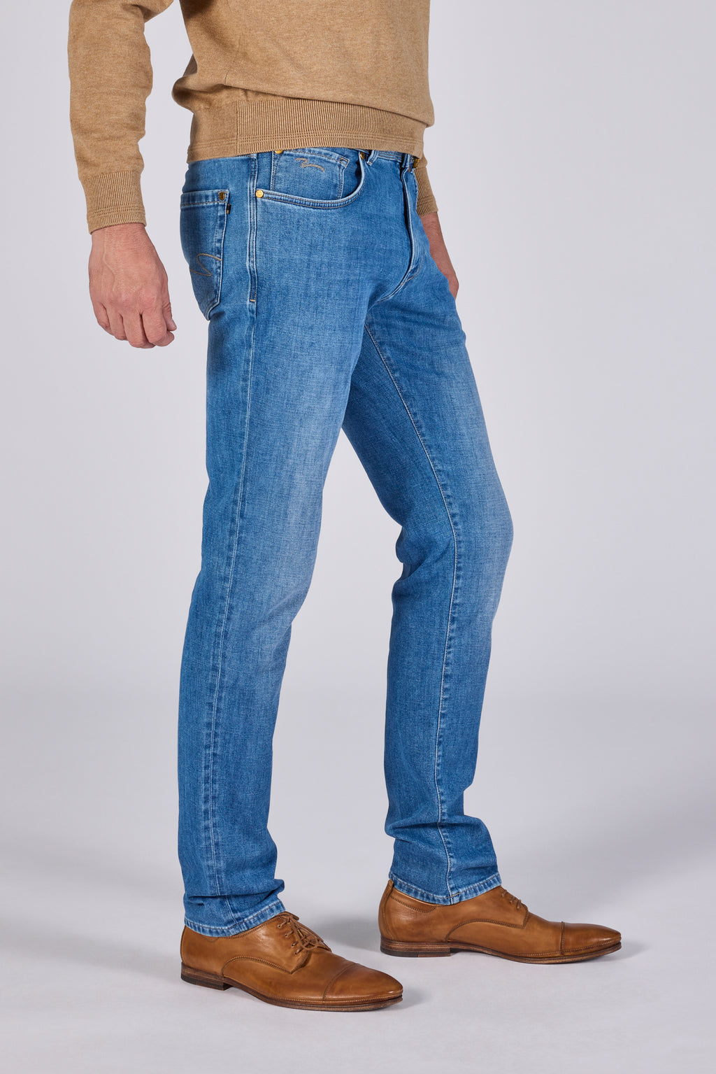 ROY-N 07 WASHED BLUE DENIM