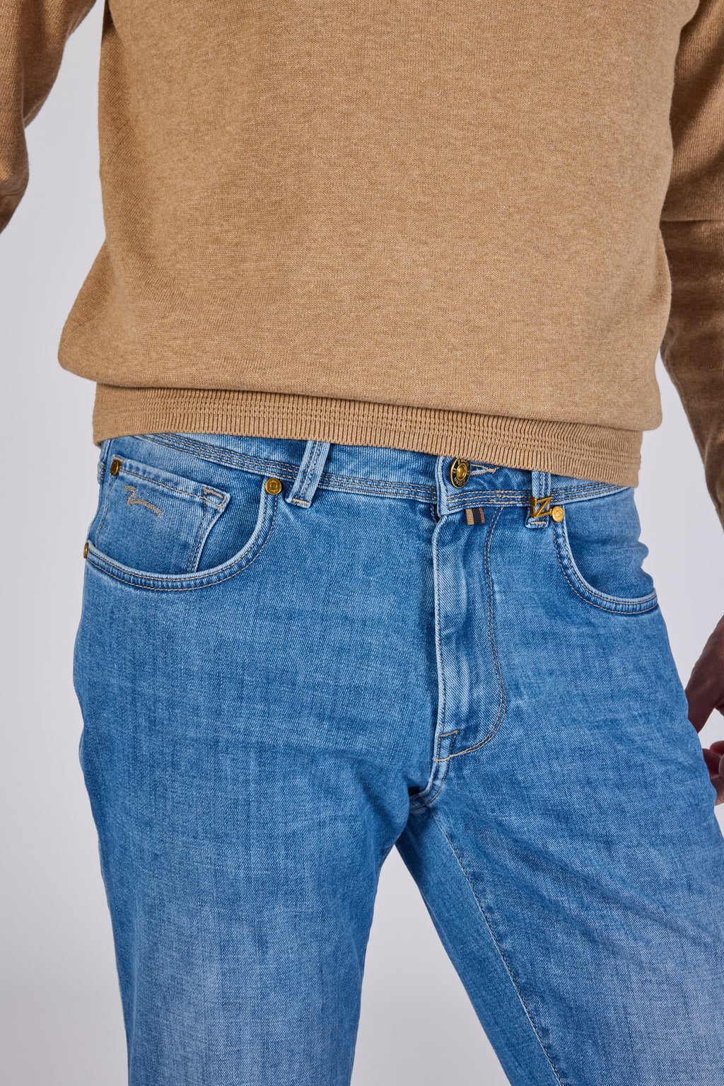 ROY-N 07 WASHED BLUE DENIM