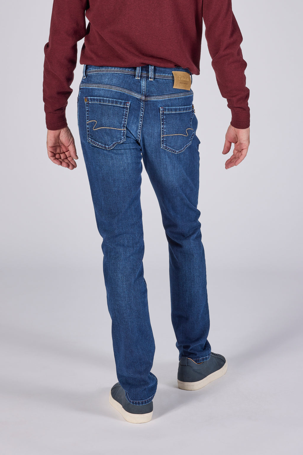 ROY-PR 08 NOS - 931 INDIGO