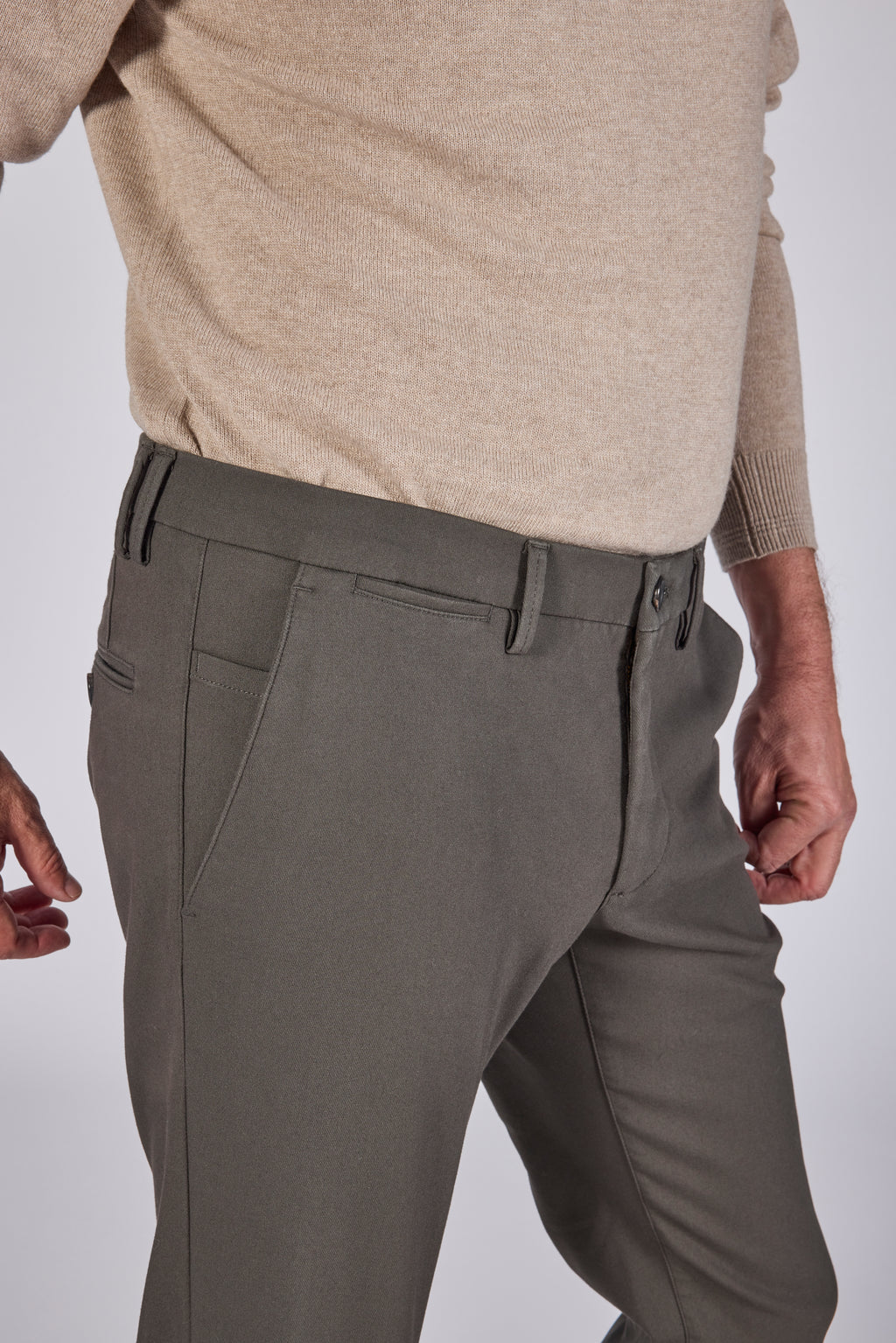 SIDNEY 37 BLACK OLIVE